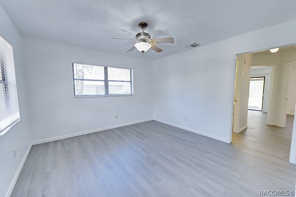 512 Long Avenue, Unit B Inverness, FL 34453 - Photo 2 of 20