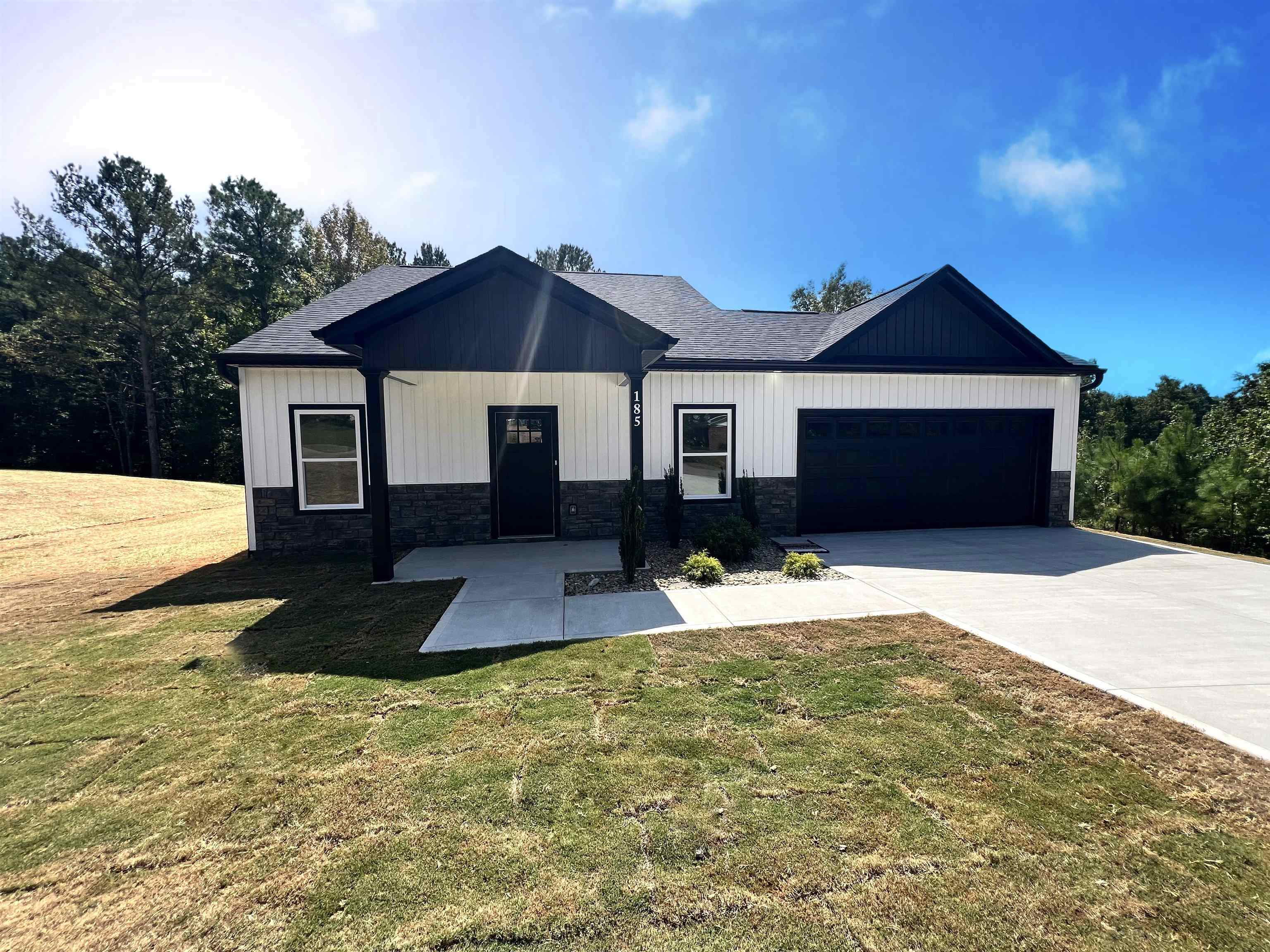 185 McBeth Road Cowpens, SC 29330 - Photo 1 of 32
