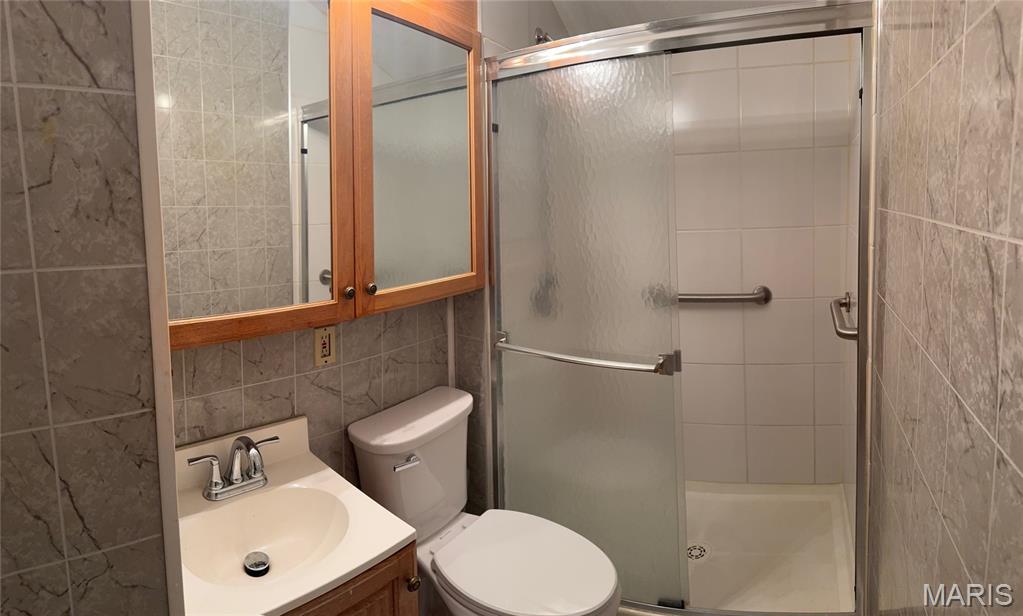 10416 Lackland Road St. Louis, MO 63114 - Photo 11 of 13 Gallery Image 11