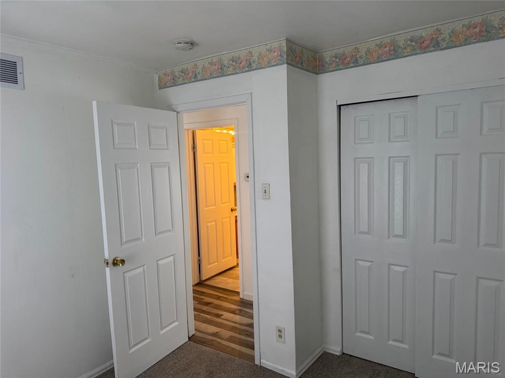10416 Lackland Road St. Louis, MO 63114 - Photo 10 of 13 Gallery Image 10
