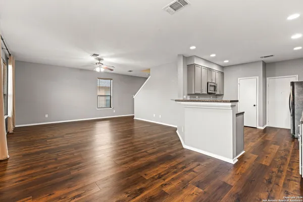 $1,698 | 4342 Safe Harbor, San Antonio, TX 78244