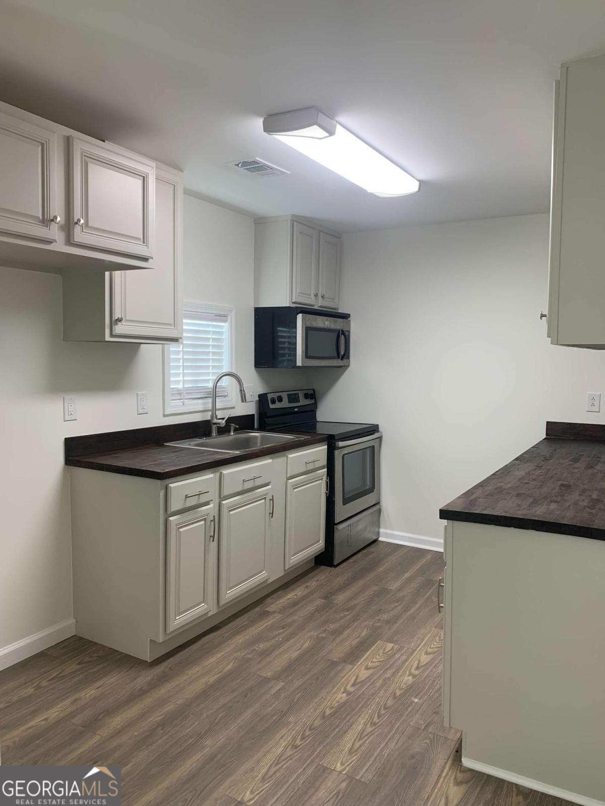 675 North Main Street Baxley, GA 31513 - Photo 3 of 19