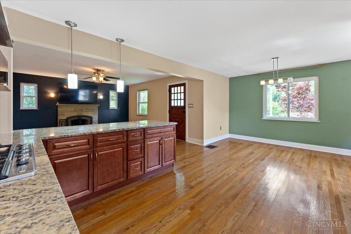 2304 East Galbraith Road Reading, OH 45237 - Photo 13 of 36
