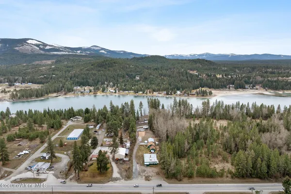$989,000 | 2630 Highway 2, Oldtown, ID 83822