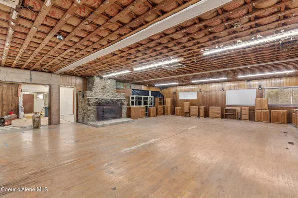 $989,000 | 2630 Highway 2, Oldtown, ID 83822