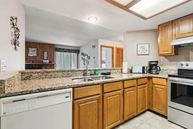 $412,000 | 57 West Branch Road, Unit 7, Lincoln, NH 03251