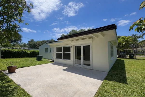 $4,900 | 11111 Southwest 78th Court, Pinecrest, FL 33156