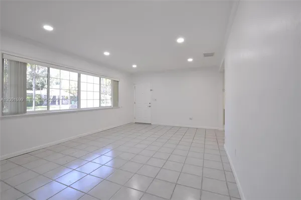 $4,900 | 11111 Southwest 78th Court, Pinecrest, FL 33156