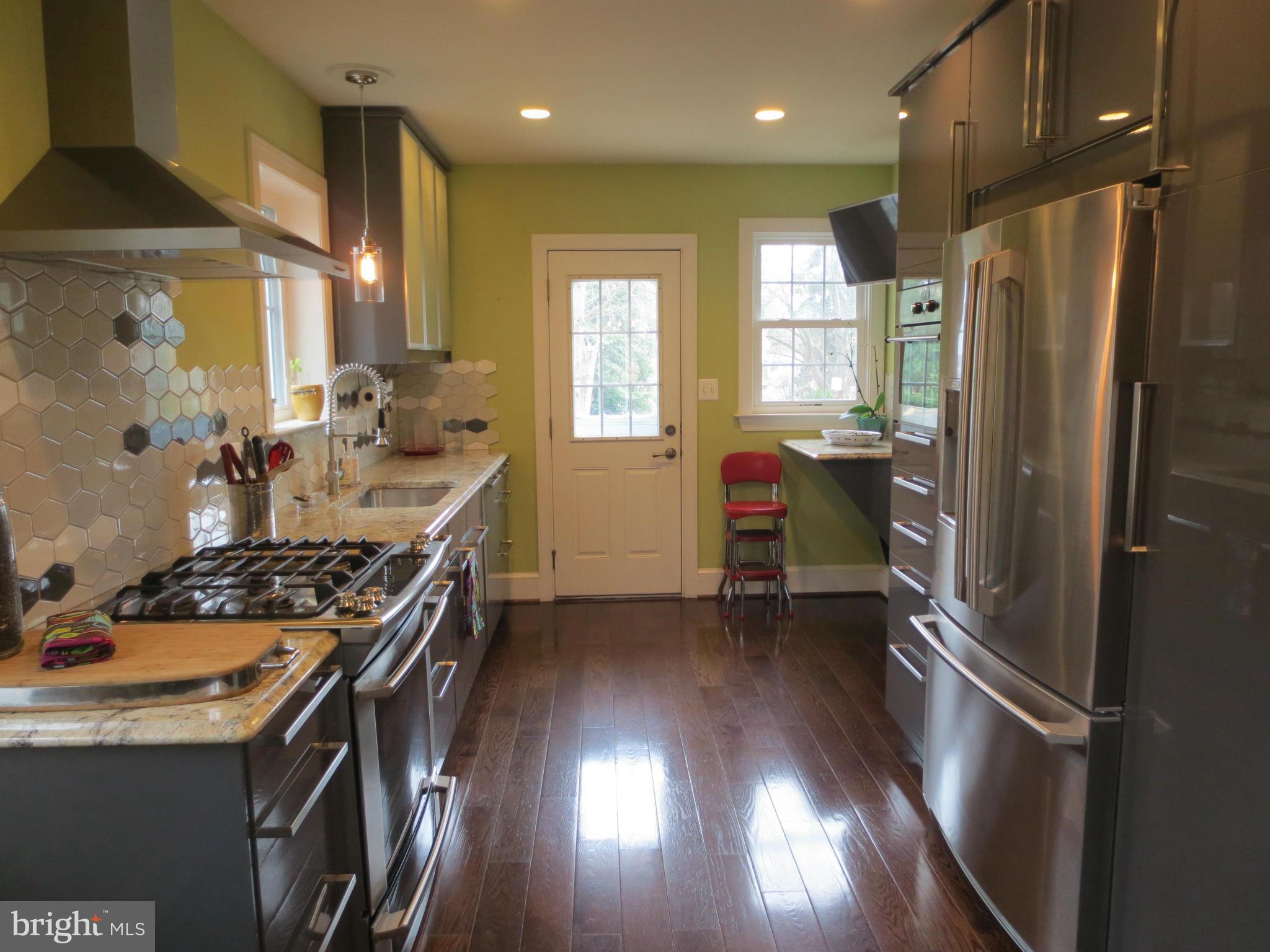 2026 Hanover Street Silver Spring, MD 20910 - Photo 10 of 30 Kitchen