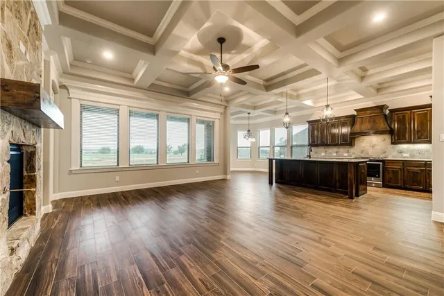 $2,750 | 1205 Prestwick Court, Granbury, TX 76048