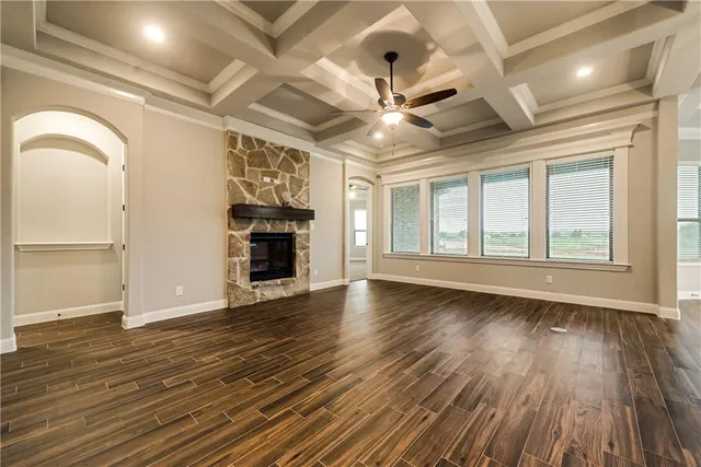 $2,750 | 1205 Prestwick Court, Granbury, TX 76048