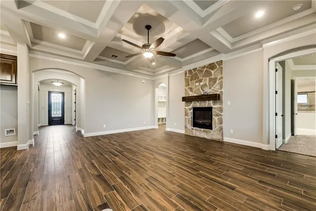 $2,750 | 1205 Prestwick Court, Granbury, TX 76048