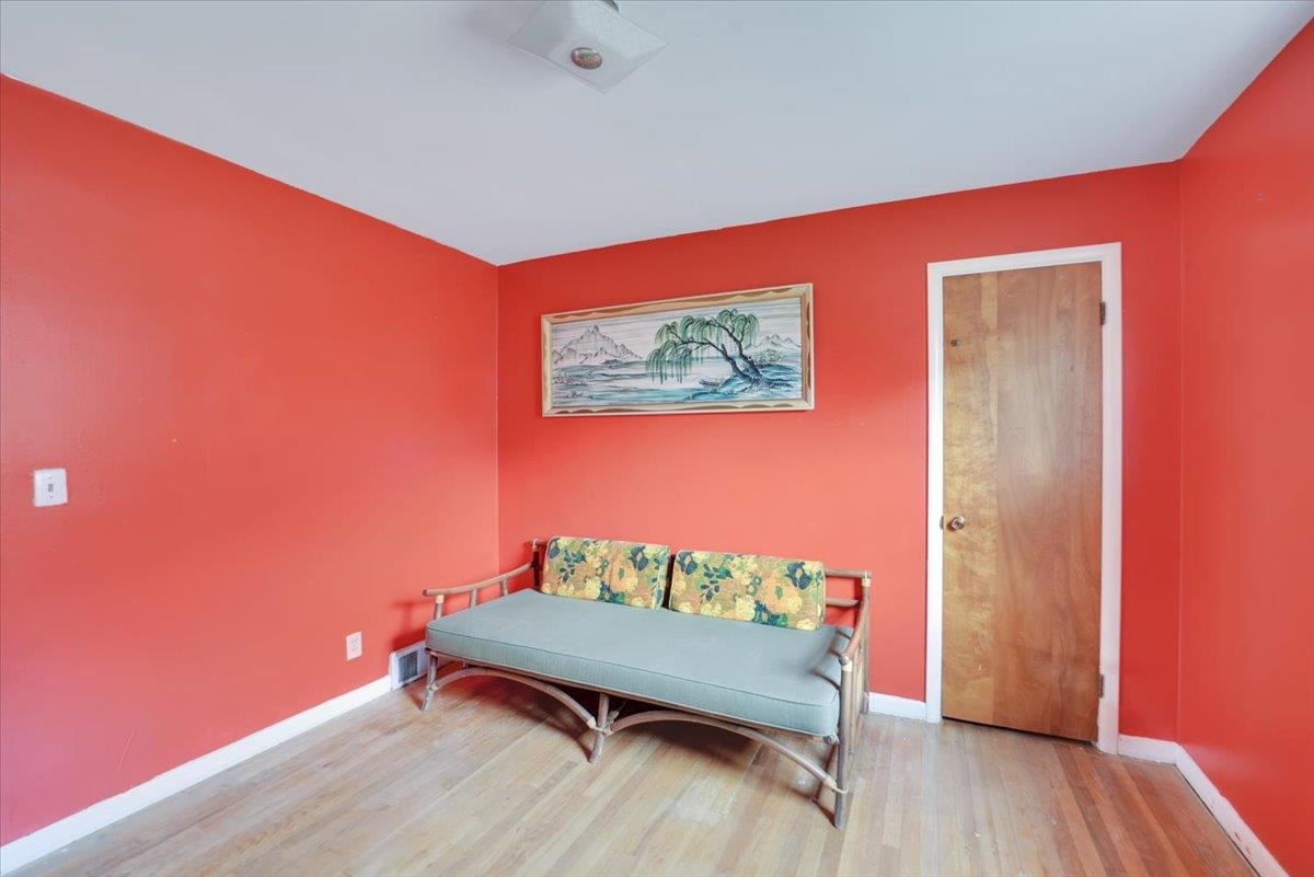 200 Shore Road Burlington, VT 05408 - Photo 9 of 34