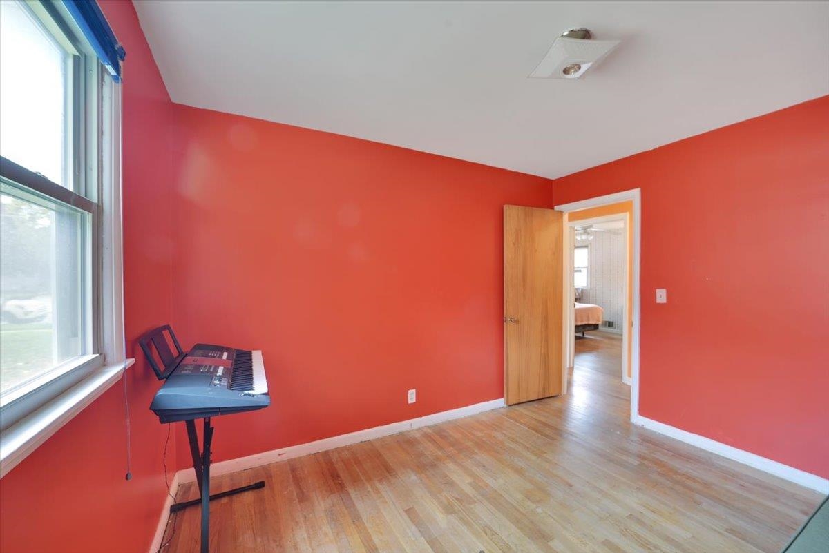 200 Shore Road Burlington, VT 05408 - Photo 10 of 34