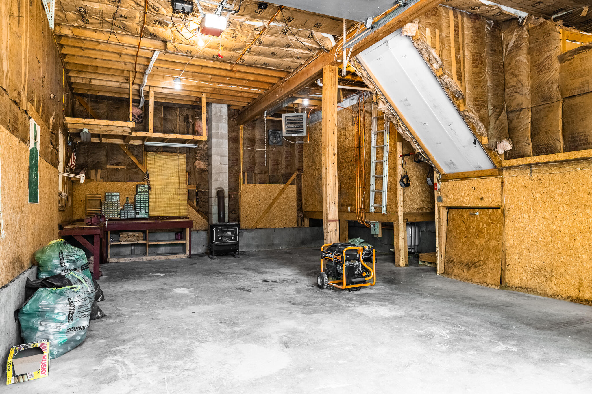 71 Hopkins Road Hampden, ME 04444 - Photo 25 of 34 Hopkins Interiors-16