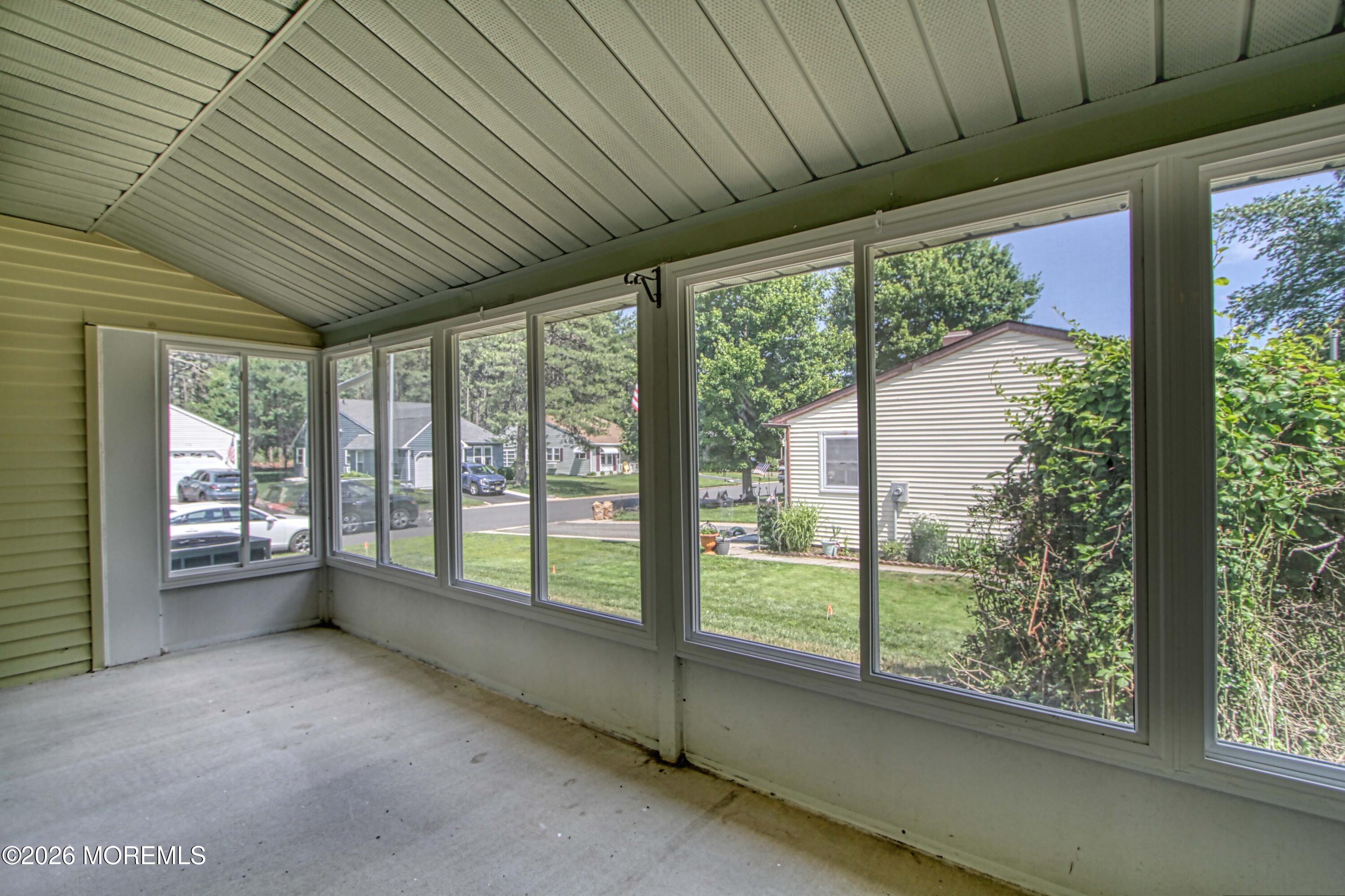 108 Sunset Road Whiting, NJ 08759 - Photo 14 of 27 Relaxin Florida Room