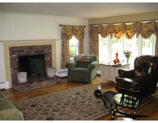 30 Carlisle Road Acton, MA 01720 - Photo 4 of 10 Gallery Image 4