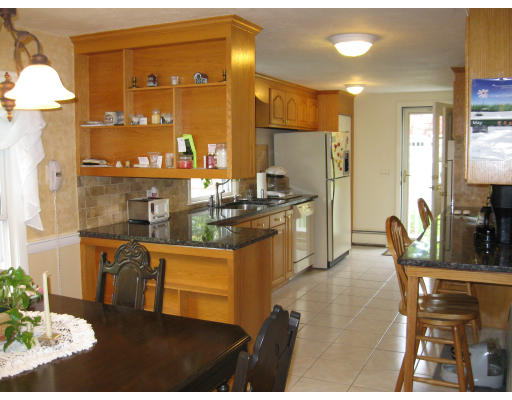 30 Carlisle Road Acton, MA 01720 - Photo 5 of 10 Gallery Image 5