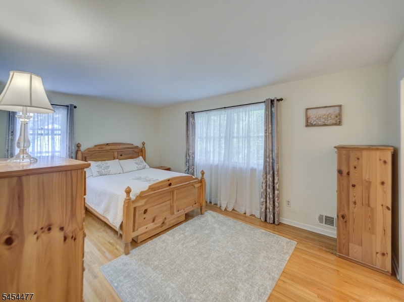 548 Garretson Road Bridgewater, NJ 08807 - Photo 23 of 48 Gallery Image 23