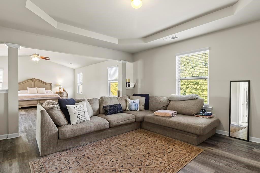 184 Amelia Drive Byron, GA 31008 - Photo 15 of 43 a living room with furniture and a window