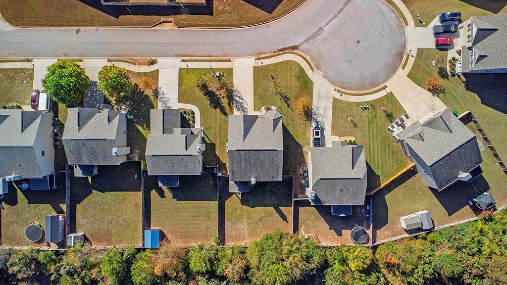 184 Amelia Drive Byron, GA 31008 - Photo 32 of 43 an aerial view of residential house with outdoor space and swimming pool