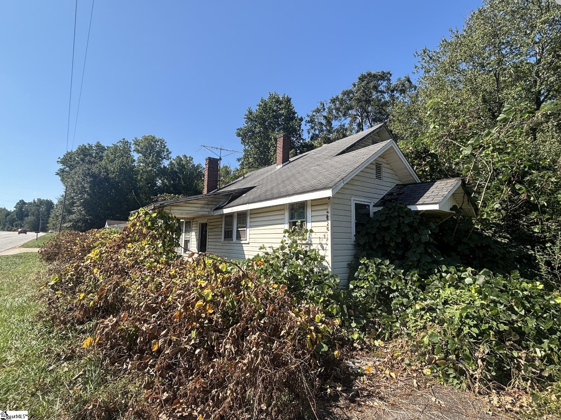 502 New Woodruff Road Greer, SC 29651 - Photo 5 of 26