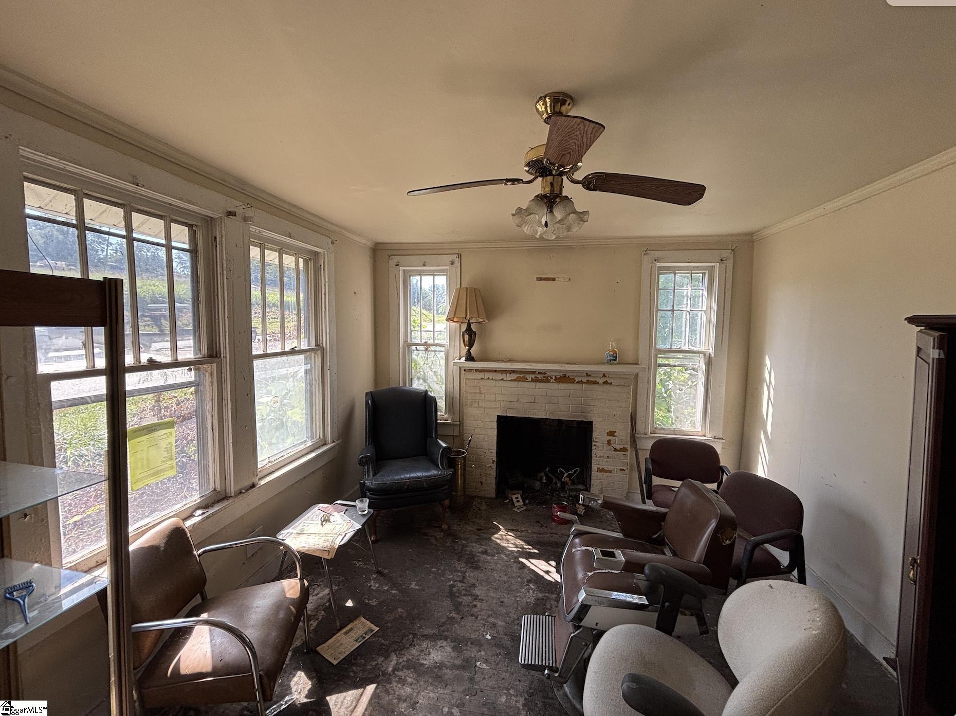 502 New Woodruff Road Greer, SC 29651 - Photo 7 of 26