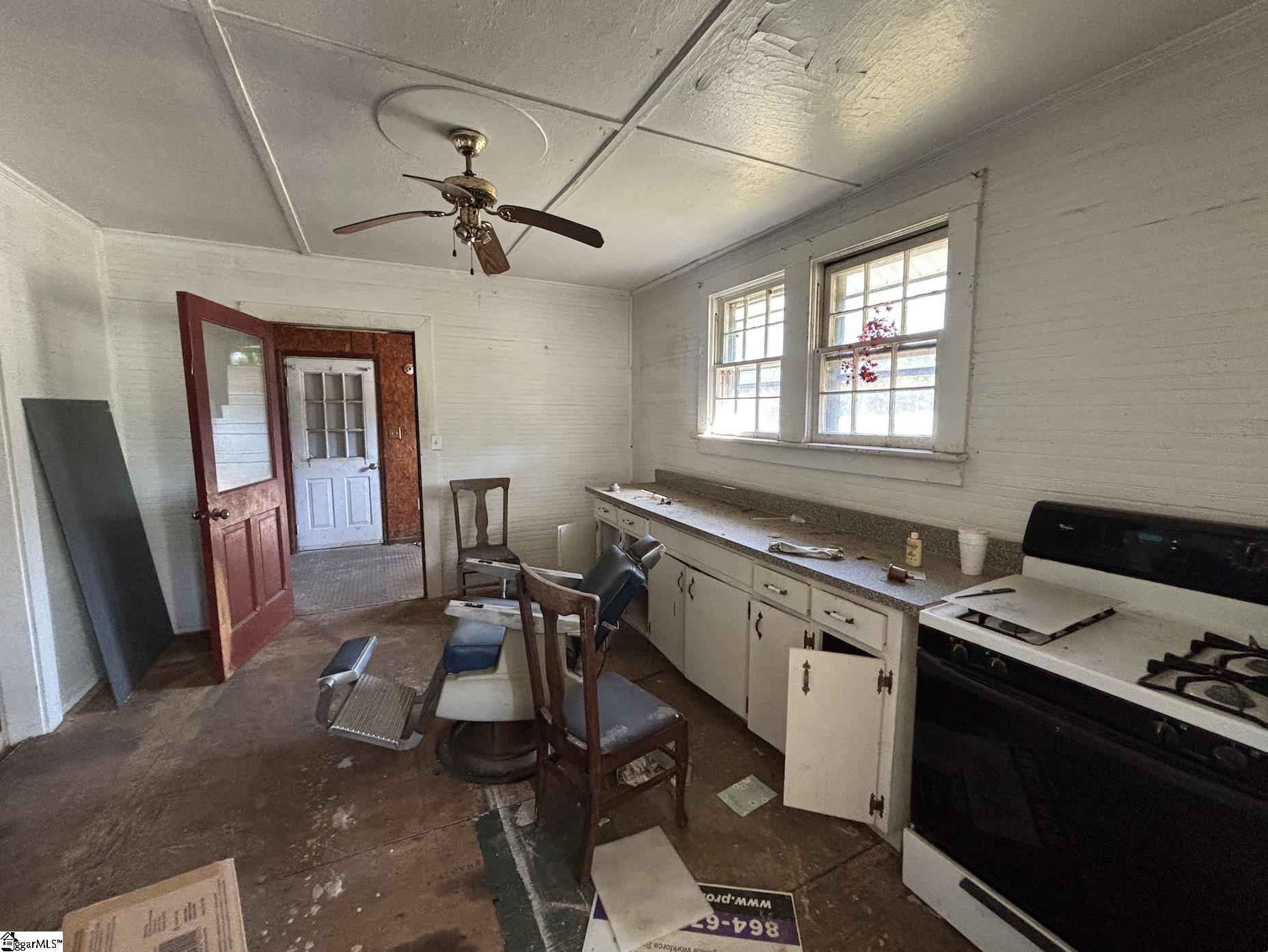 502 New Woodruff Road Greer, SC 29651 - Photo 8 of 26