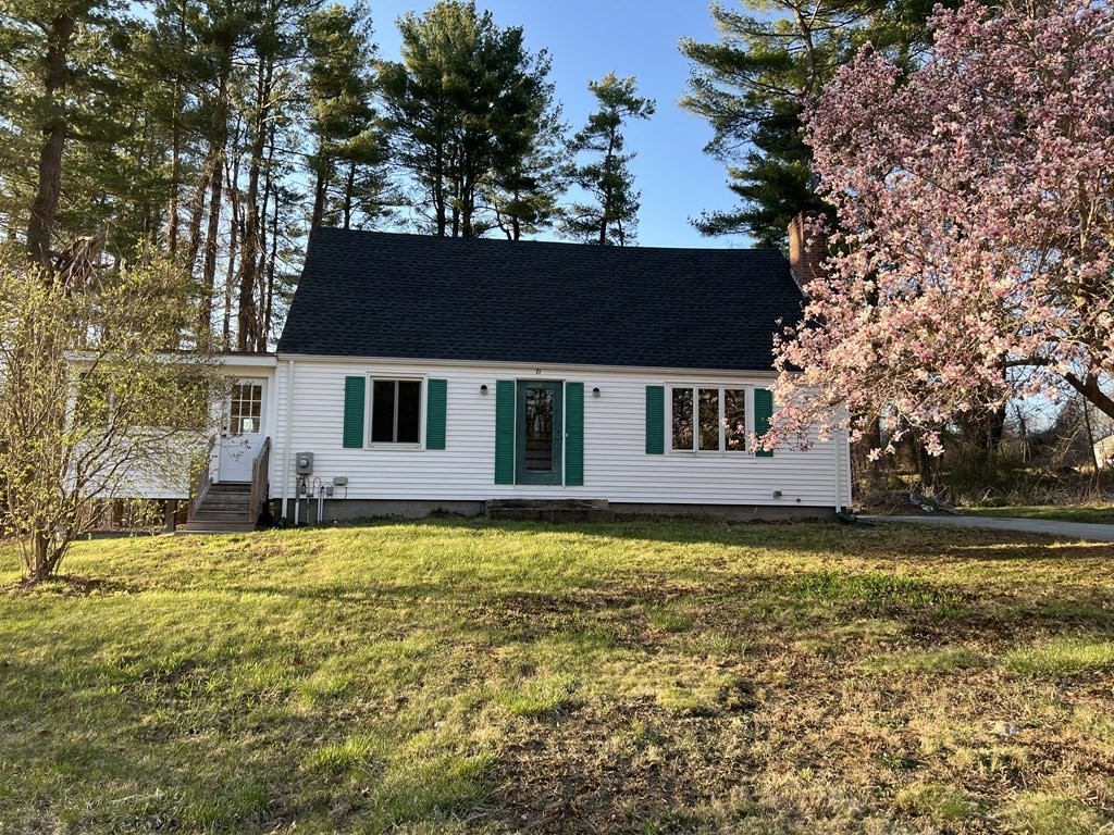 71 Holbrook Road Oxford, MA 01540 - Photo 1 of 42 Gallery Image 1