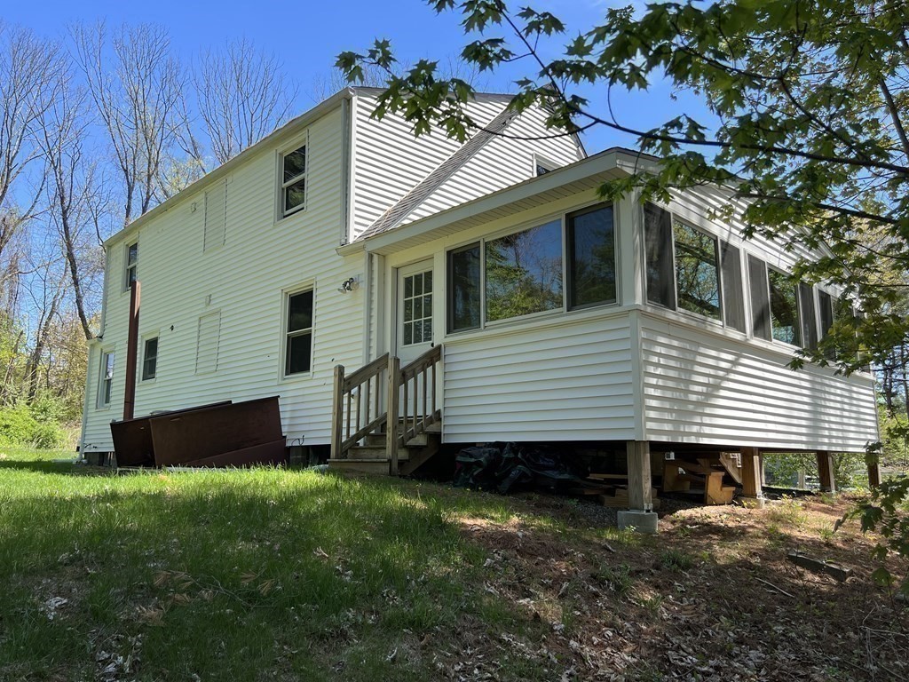 71 Holbrook Road Oxford, MA 01540 - Photo 6 of 42 Gallery Image 6