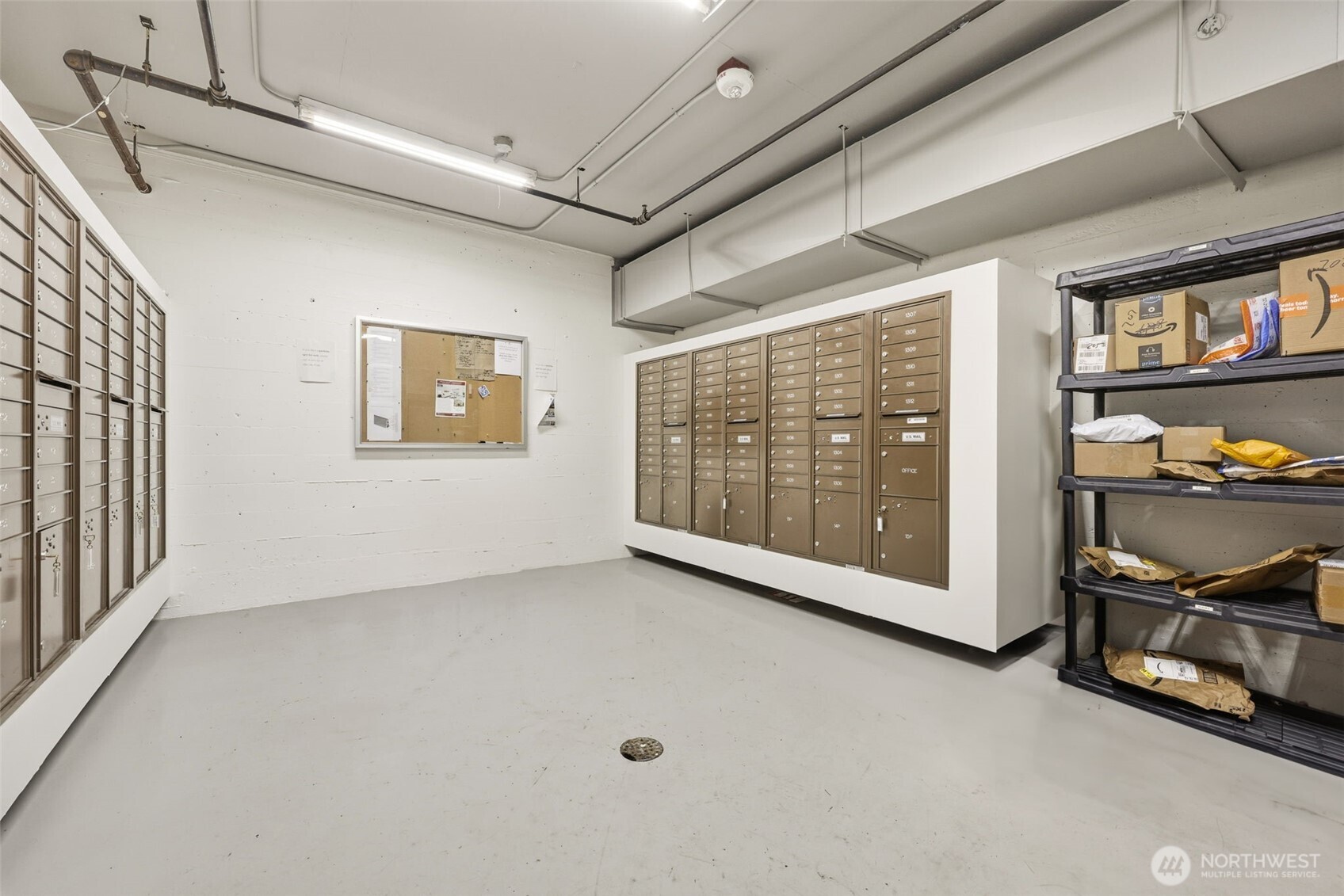 1105 Spring Street, Unit 408 Seattle, WA 98104 - Photo 14 of 18 Gallery Image 14