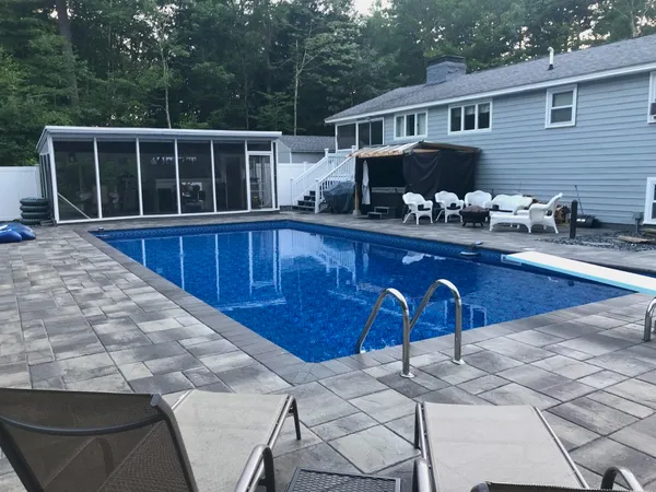 $589,900 | 51 Margate Drive, Auburn, NH 03032