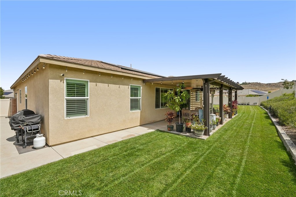 7846 Old Timber Court Riverside, CA 92507 - Photo 27 of 33 Backyard