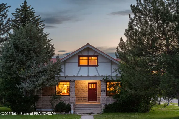 $995,000 | 290 North 1st Street, Driggs, ID 83422