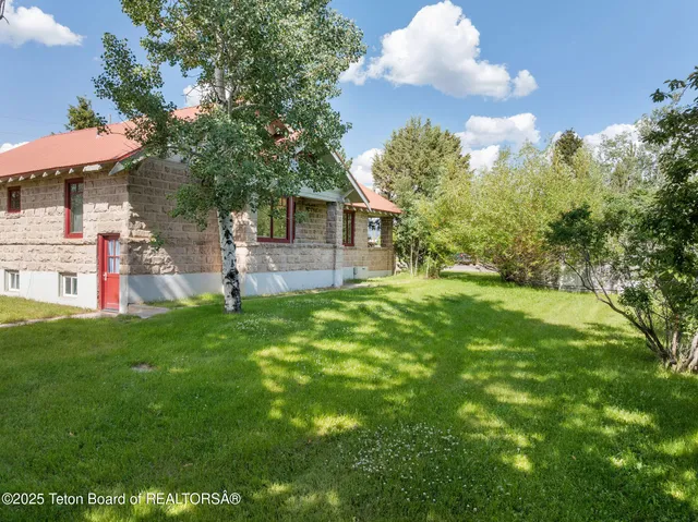 $995,000 | 290 North 1st Street, Driggs, ID 83422