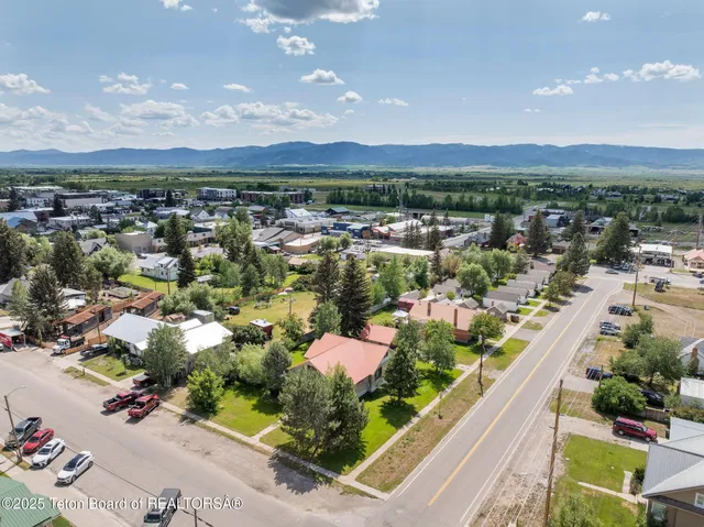 $995,000 | 290 North 1st Street, Driggs, ID 83422