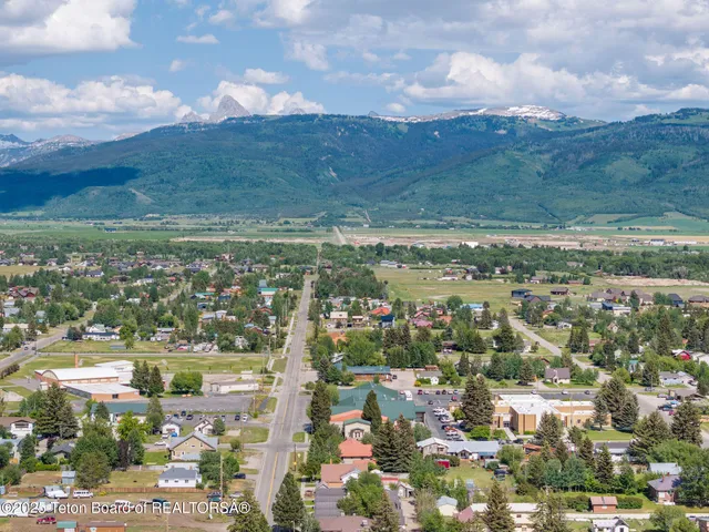 $995,000 | 290 North 1st Street, Driggs, ID 83422