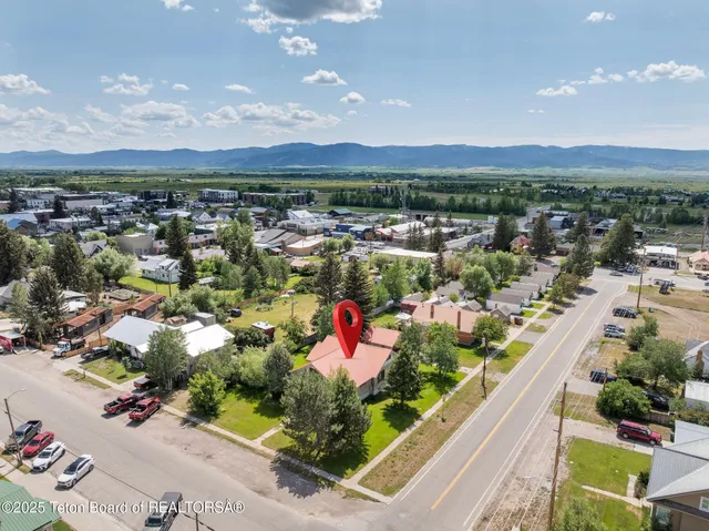 $995,000 | 290 North 1st Street, Driggs, ID 83422