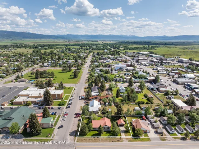 $995,000 | 290 North 1st Street, Driggs, ID 83422