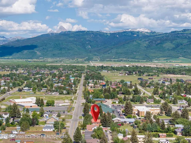 $995,000 | 290 North 1st Street, Driggs, ID 83422