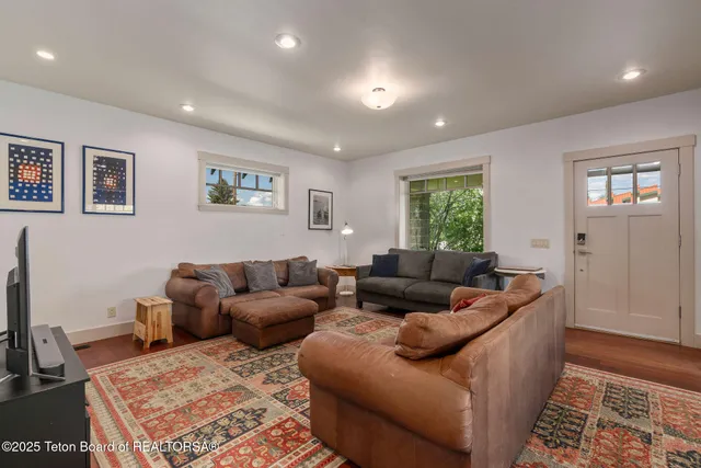 $995,000 | 290 North 1st Street, Driggs, ID 83422