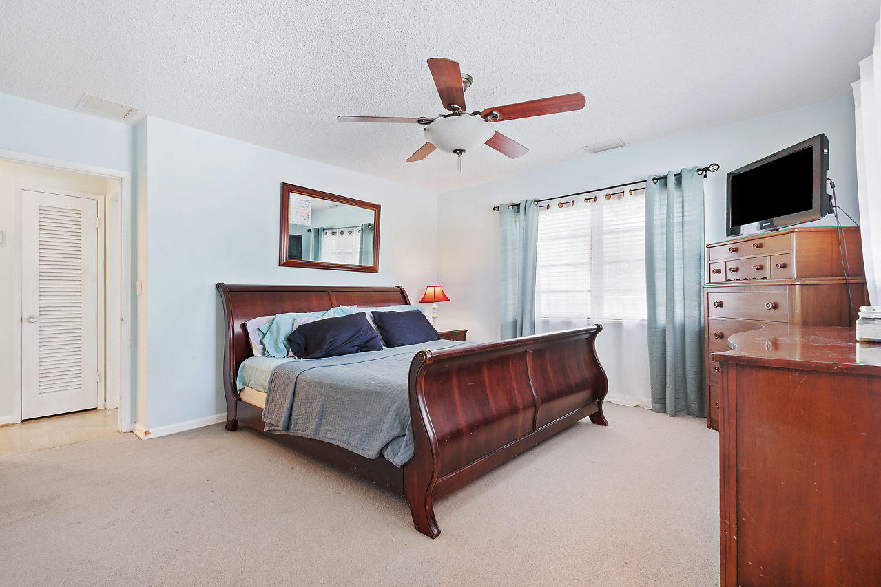 445 Northeast 37th Street Boca Raton, FL 33431 - Photo 18 of 28 Master