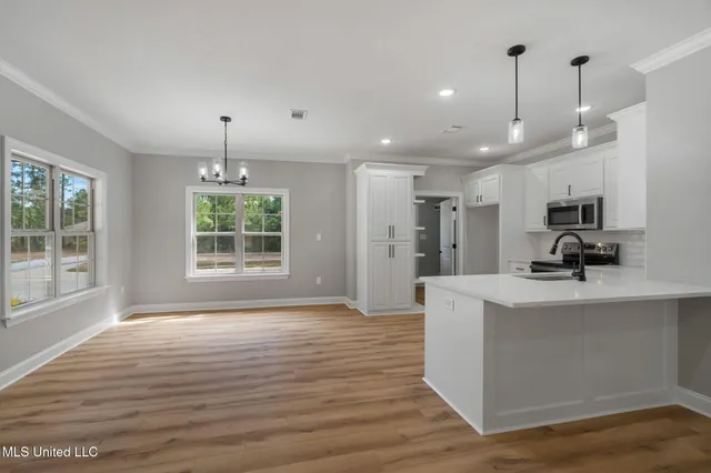 $269,900 | 158 Woodbridge Lane, Seminary, MS 39479