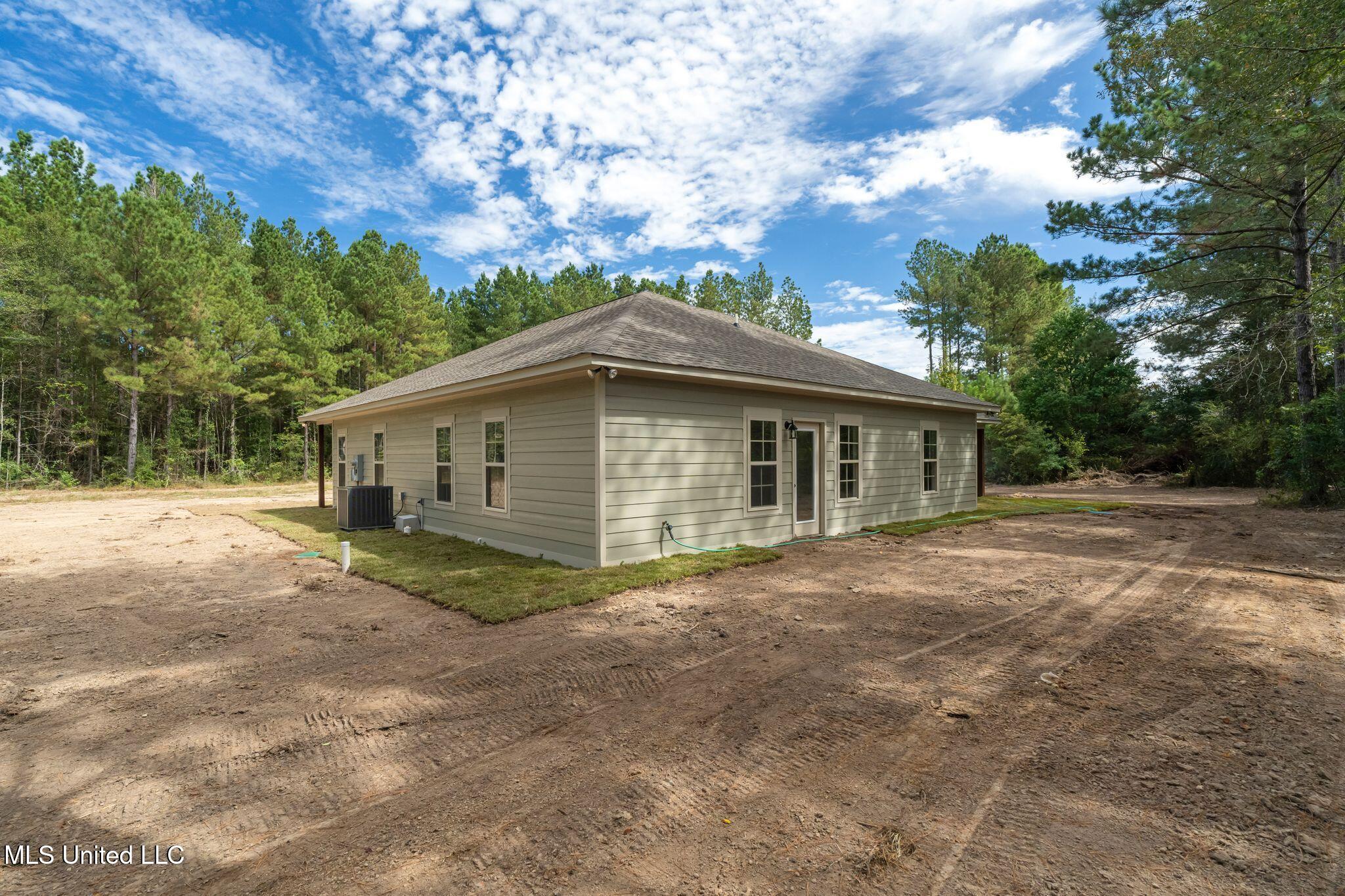 158 Woodbridge Lane Seminary, MS 39479 - Photo 31 of 34 158_Woodbridge_Ln-31