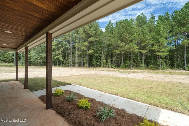 $269,900 | 158 Woodbridge Lane, Seminary, MS 39479