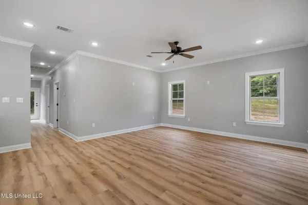 $269,900 | 158 Woodbridge Lane, Seminary, MS 39479