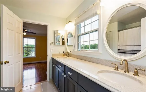 a close view of sink and tap