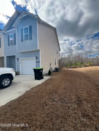 $1,650 | 208 Shallowbag Bay Lane, Jacksonville, NC 28546
