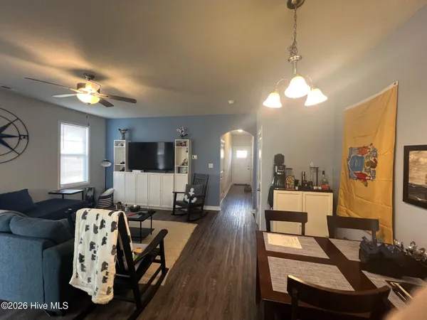 $1,650 | 208 Shallowbag Bay Lane, Jacksonville, NC 28546