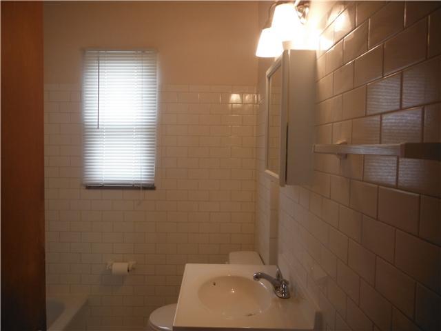 868 Palmer Road Columbus, OH 43212 - Photo 5 of 11 Gallery Image 5